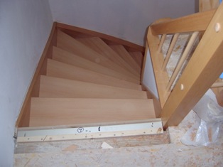 Treppenrenovierung mit Wangenkrümmling