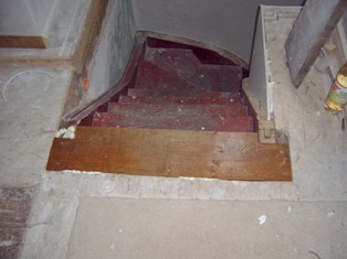 Treppenrenovierung vor dem Beginn